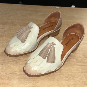 Jeffrey Campbell Lachlan loafers with tassels size 7